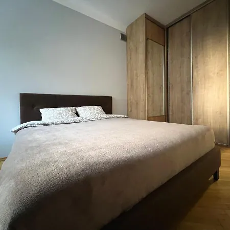 K22 Andersa 12 M Ratusz Arsenal